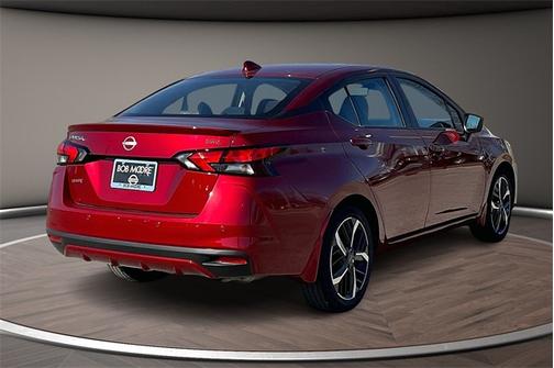 2025 Nissan Versa 1.6 SR