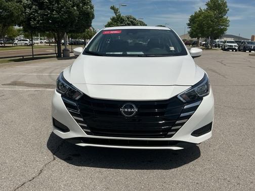 2024 Nissan Versa 1.6 SV