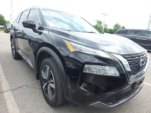 Black 2023 Nissan Rogue SL