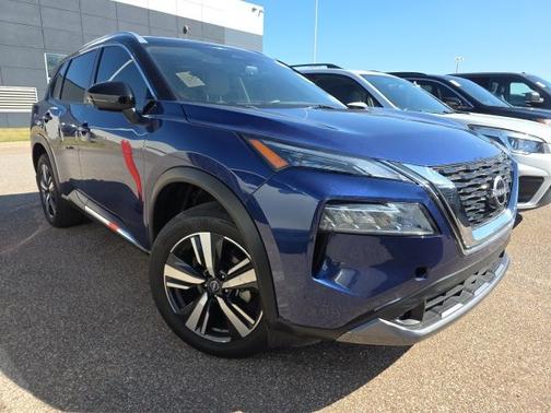 2022 Nissan Rogue SL