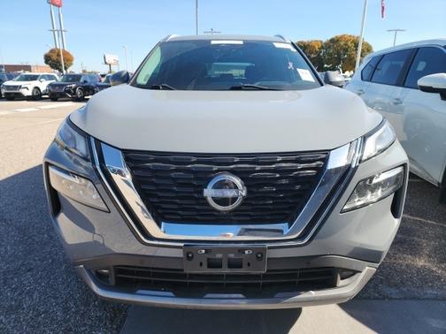 2022 Nissan Rogue SL