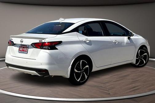 2025 Nissan Versa 1.6 SR