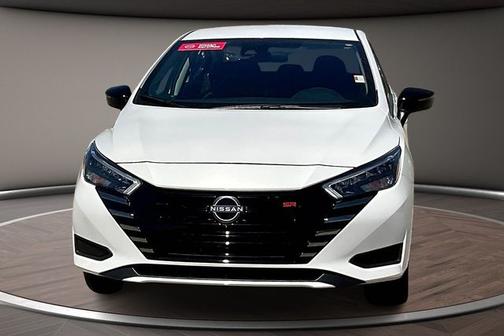 2025 Nissan Versa 1.6 SR