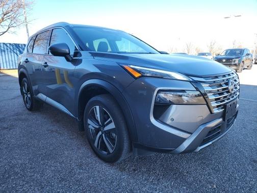 2025 Nissan Rogue SL