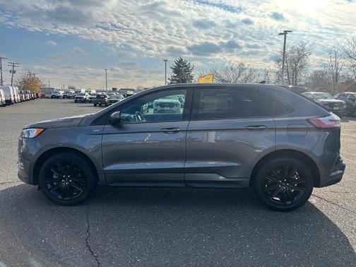 2022 Ford Edge ST LINE