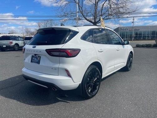 2023 Ford Escape ST-LINE ELITE