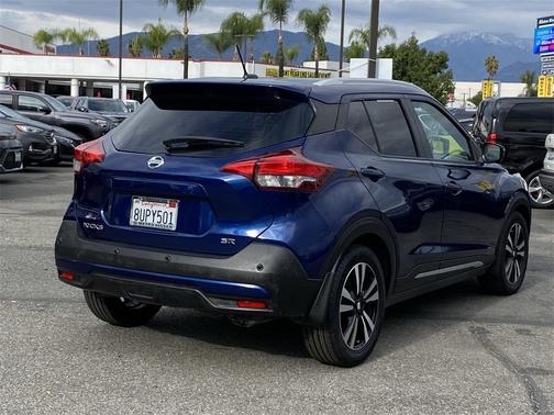 Deep Blue Pearl Metallic 2020 Nissan Kicks SR