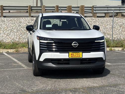Fresh Powder 2026 Nissan Kicks S