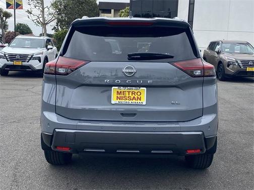 2025 Nissan Rogue SL