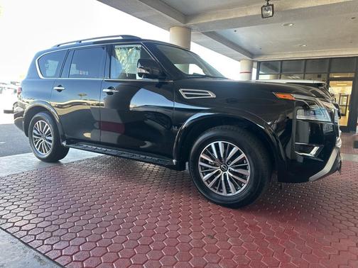 2023 Nissan Armada SL 2WD