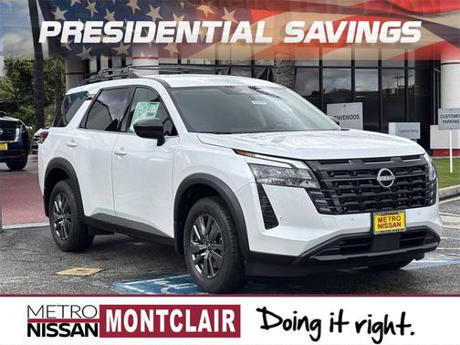 2026 Nissan Pathfinder SV