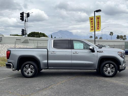 Sterling Metallic 2025 GMC Sierra 1500 SLT