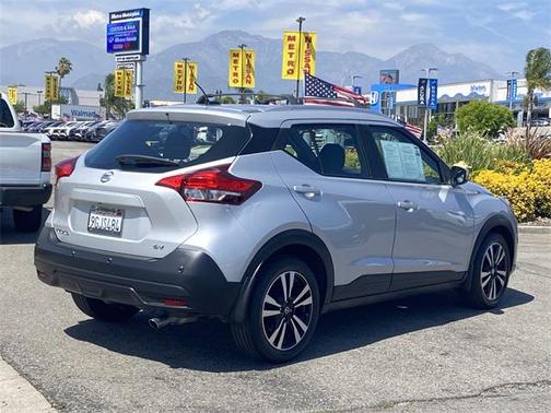 2020 Nissan Kicks SV