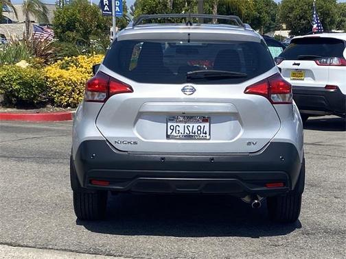 2020 Nissan Kicks SV