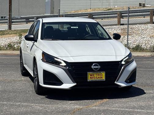 White Pearl 2026 Nissan Altima 2.5 SV