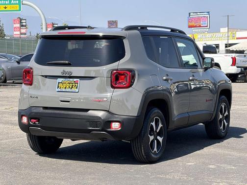 Sting-Gray Clearcoat 2020 Jeep Renegade Trailhawk