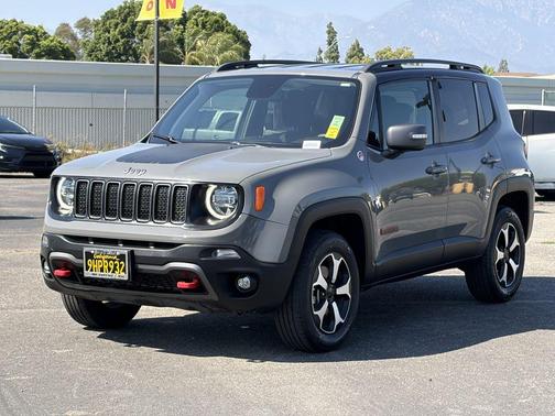 Sting-Gray Clearcoat 2020 Jeep Renegade Trailhawk