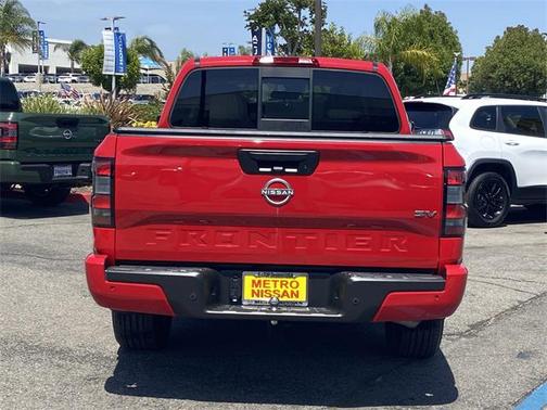 2022 Nissan Frontier SV