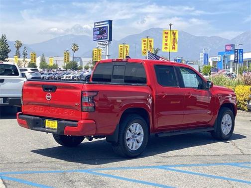 2022 Nissan Frontier SV