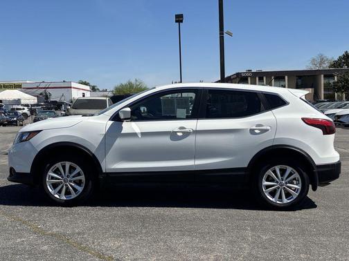 2019 Nissan Rogue Sport S