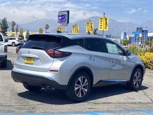 2023 Nissan Murano S FWD