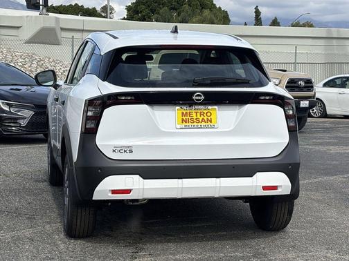 2026 Nissan Kicks S