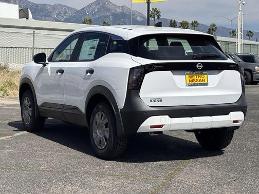 2026 Nissan Kicks S