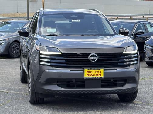 Gun Metallic 2026 Nissan Kicks SV