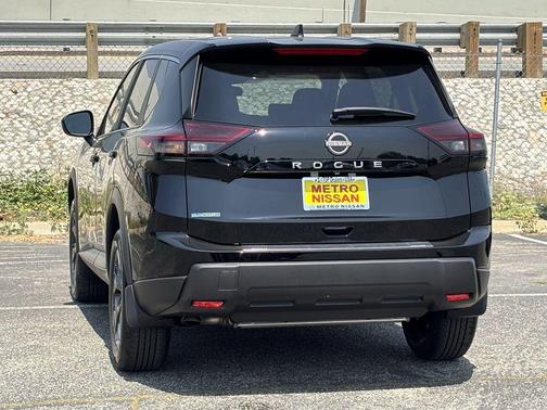 Super Black 2026 Nissan Rogue SV