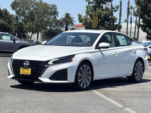 White Pearl 2026 Nissan Altima 2.5 SV