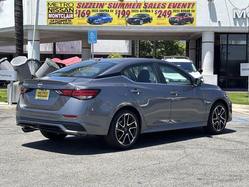 2025 Nissan Sentra SR