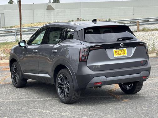 Gun Met 2026 Nissan Kicks SR