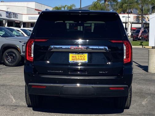2024 GMC Yukon SLT