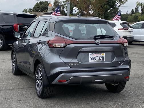 2024 Nissan Kicks SV