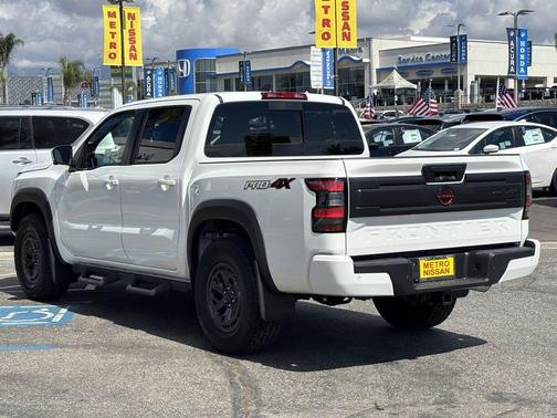 2026 Nissan Frontier PRO-4X