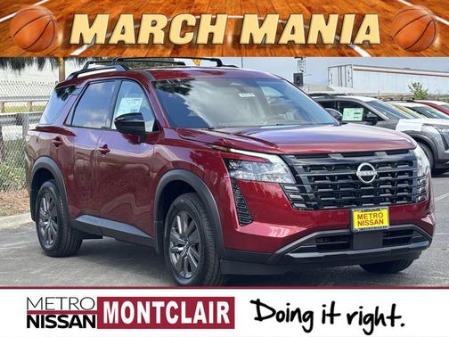 2026 Nissan Pathfinder SV