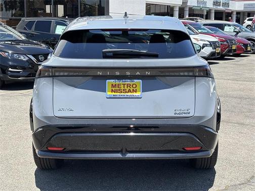 2025 Nissan ARIYA EVOLVE+