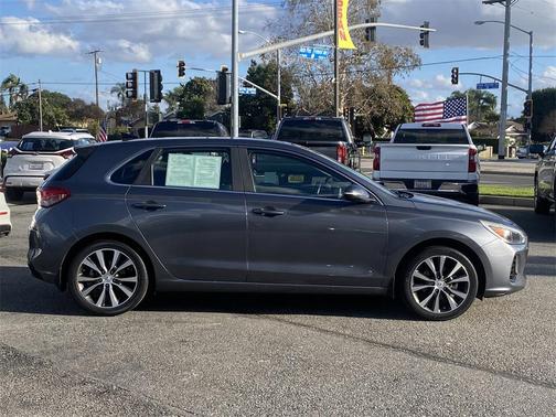 2019 Hyundai Elantra GT Base