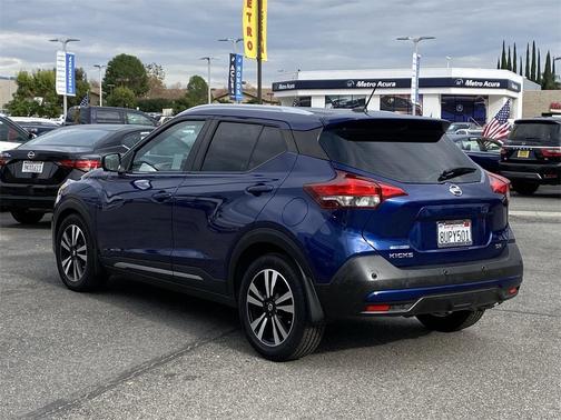 2020 Nissan Kicks SR