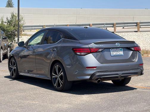 Gun Metallic 2020 Nissan Sentra SR