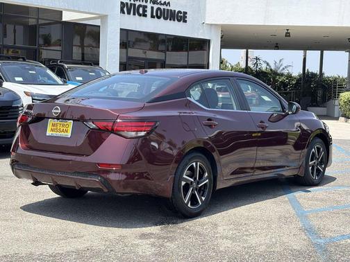 2025 Nissan Sentra SV