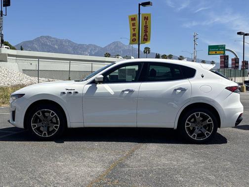 White 2023 Maserati Levante Modena