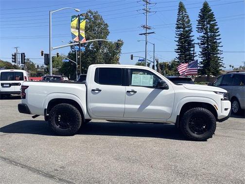 2023 Nissan Frontier S