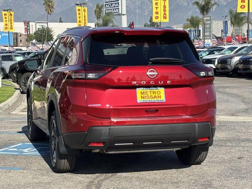 2026 Nissan Rogue SV