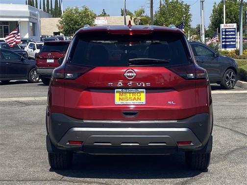 2022 Nissan Rogue SL