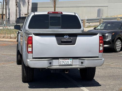 Brilliant Silver 2016 Nissan Frontier SV
