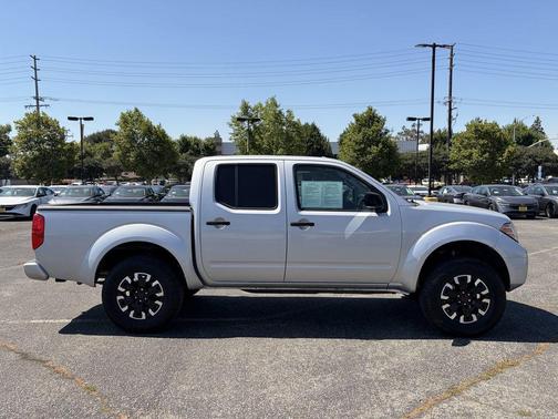 Brilliant Silver 2016 Nissan Frontier SV