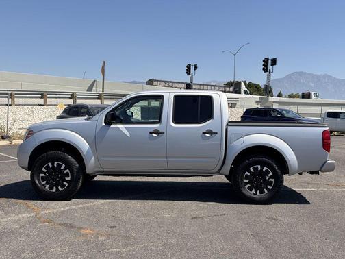 Brilliant Silver 2016 Nissan Frontier SV
