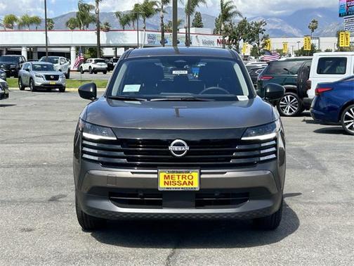 2025 Nissan Kicks S