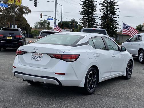 2024 Nissan Sentra SV